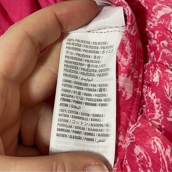 Abercrombie & Fitch, Mini Skirt Flowy. Size Large. In excellent condition! - Picture 2 of 7